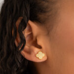 Aretes Clover con Circonia de 1.1 cm en Oro Laminado de 18k | Qurimaki